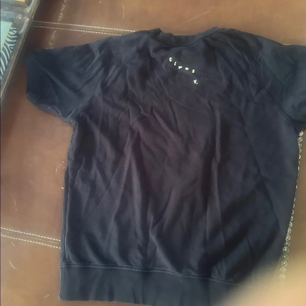 Claire V sweatshirt style tee. Great condition - Picture 3 of 8